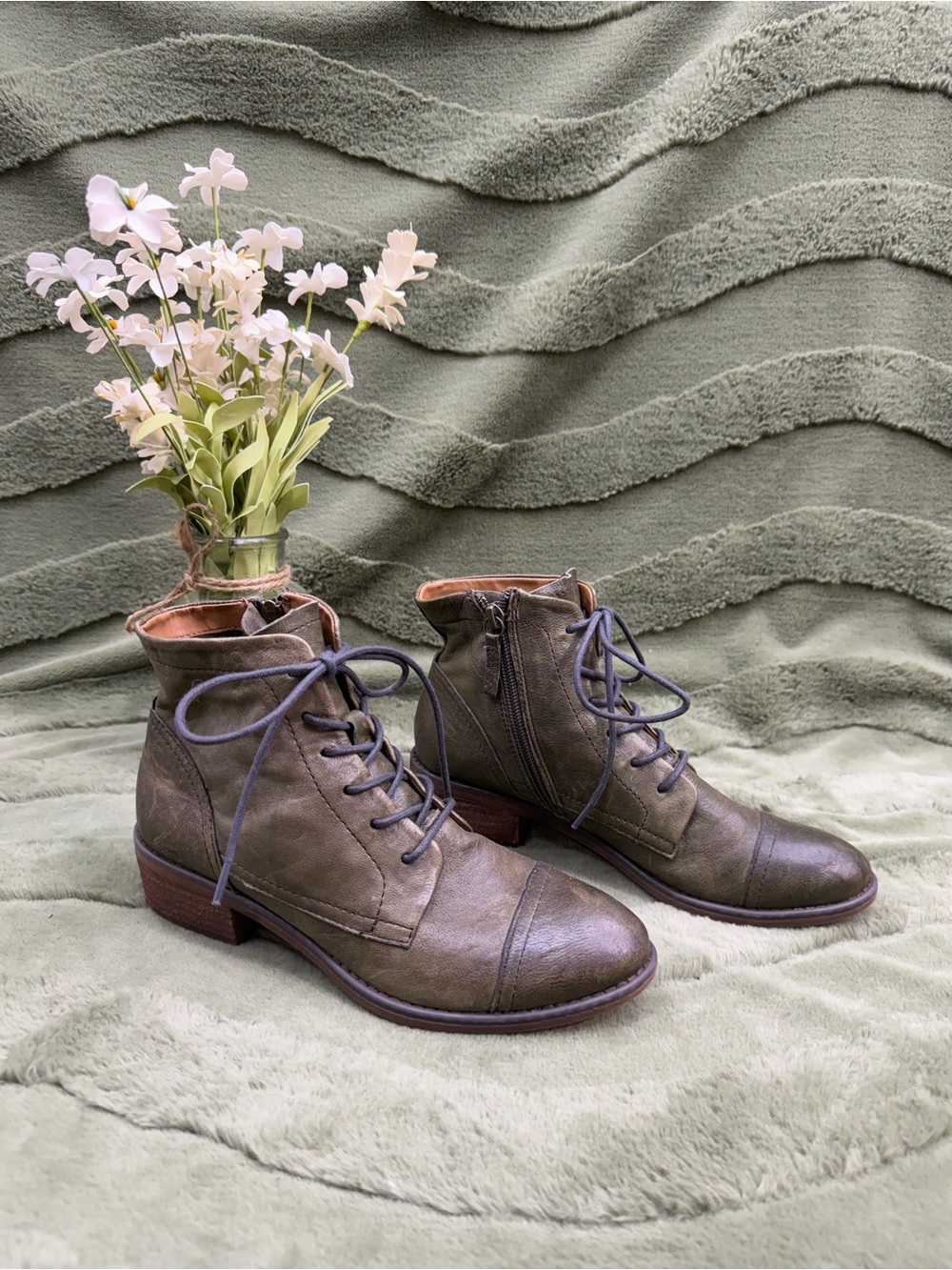 Comfortiva ankle boots